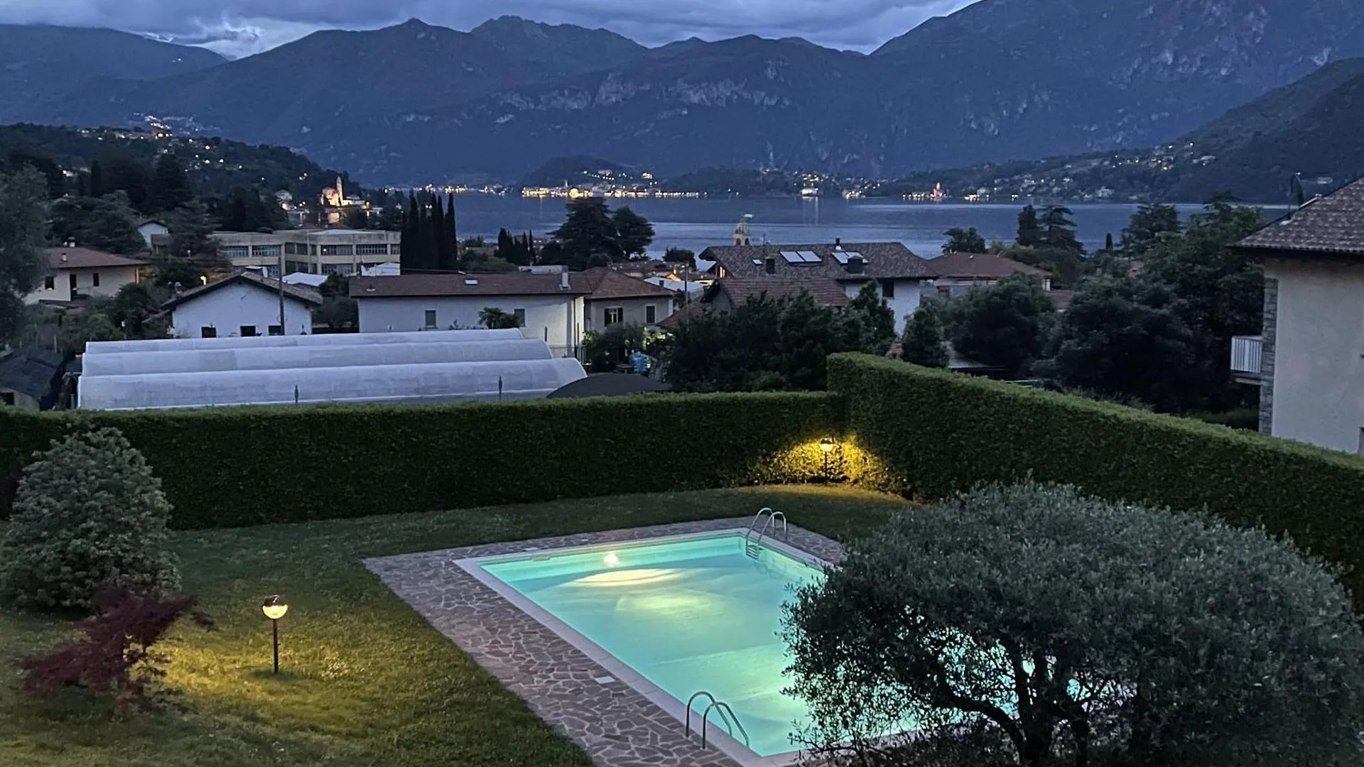 Lägenhet La Rosa Del Lago Lenno