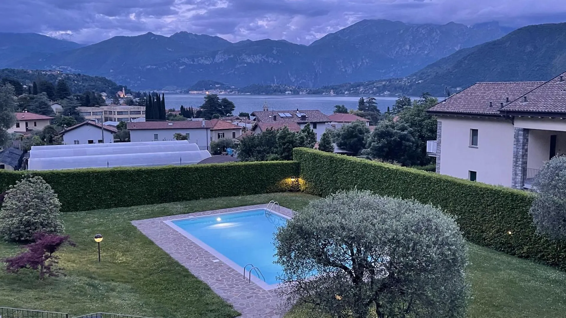 La Rosa Del Lago Lenno Apartment
