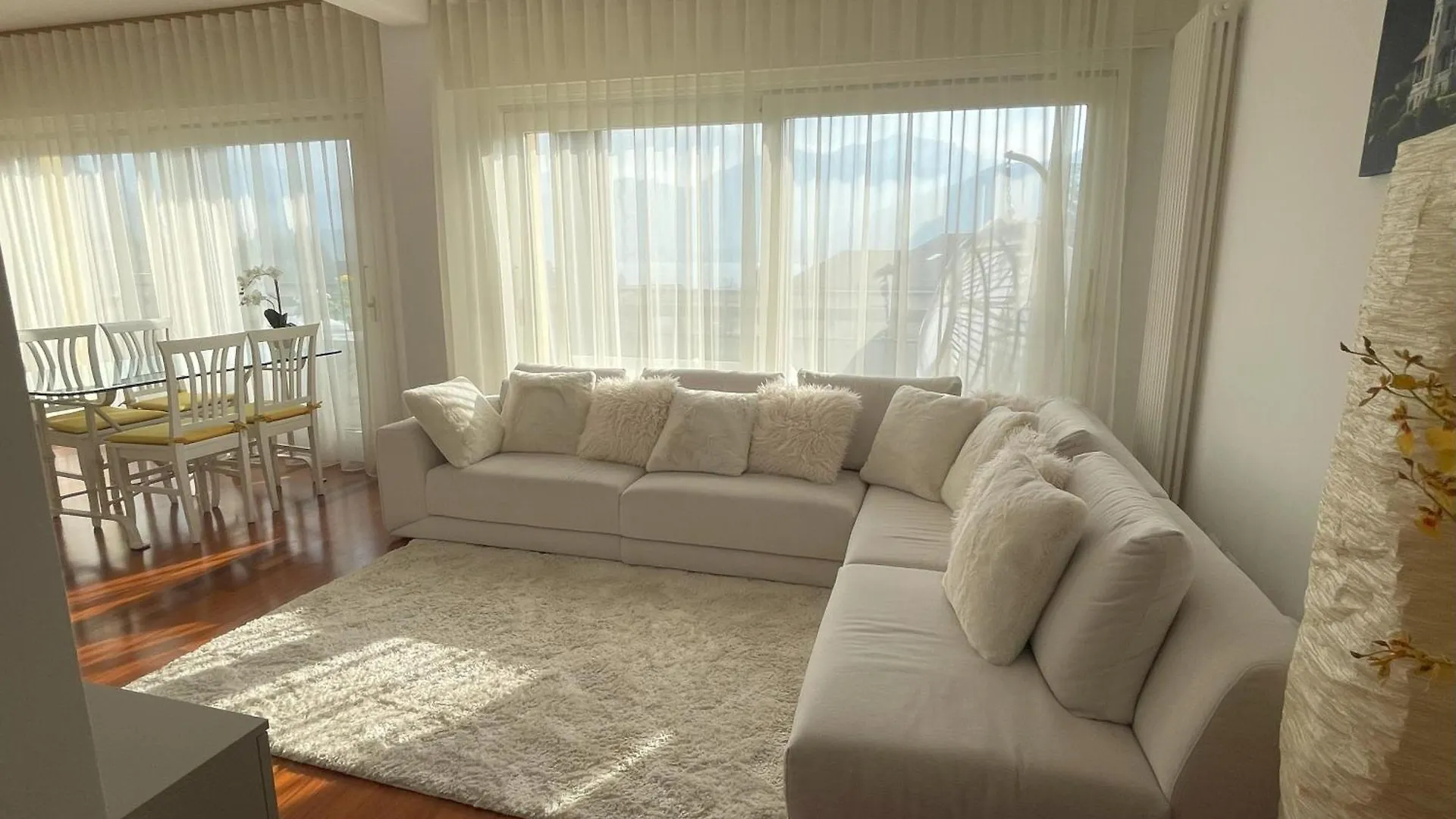 Apartment La Rosa Del Lago Lenno Italy